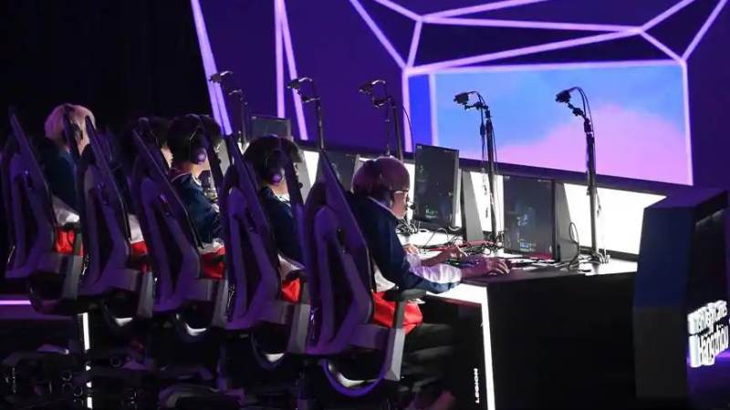 S16竞猜平台选手位置分工:中单与辅助职责